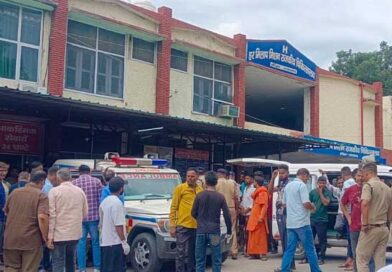 हरिद्वार भगदड़: हादसे के बाद अवैध दुकानें बंद, बिजली का तार बना रहस्य