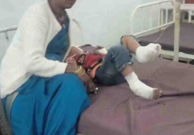 साइकिल रेस के दौरान दर्दनाक हादसा, पिकअप की टक्कर से बच्चे के पैर कुचले, अस्पताल में भर्ती