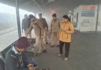 लक्सर रेलवे स्टेशन पर बम की सूचना से हड़कंप, सघन चेकिंग के बाद आरोपी गिरफ्तार लक्सर रेलवे स्टेशन पर बम की सूचना से हड़कंप, सघन चेकिंग के बाद आरोपी गिरफ्तार