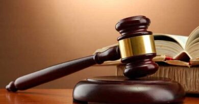 देहरादून एयरपोर्ट फूड संचालन विवाद पर हाईकोर्ट सख्त, याचिकाएं खारिज देहरादून एयरपोर्ट फूड संचालन विवाद पर हाईकोर्ट सख्त, याचिकाएं खारिज