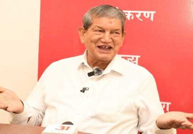 Harish Rawat की चुनौती—सरकार के हर फैसले पर बहस को तैयार Harish Rawat की चुनौती—सरकार के हर फैसले पर बहस को तैयार