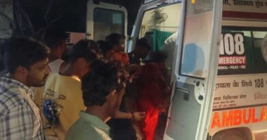 गोरखपुर में तेज रफ्तार वाहन की टक्कर से युवक की मौत, दोस्त गंभीर