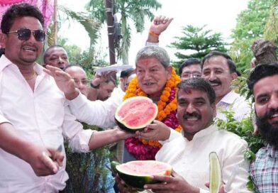 फल पार्टी भी नहीं मिटा सकी कांग्रेस की खटास, बड़े नेता रहे नदारद