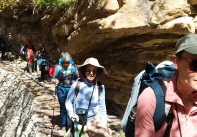 गोमुख-तपोवन ट्रैक पर फ्रांस का पहला विदेशी दल रवाना, आम पर्यटकों पर अभी रोक