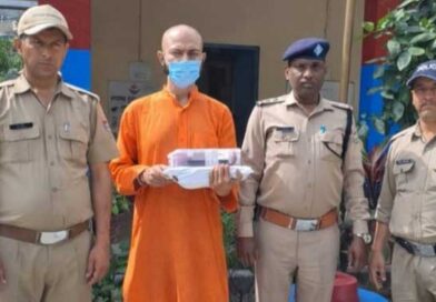 तिलक और साधु वेश में छिपा बांग्लादेशी नागरिक गिरफ्तार, लक्ष्मणझूला में पुलिस की कार्रवाई