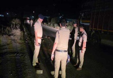 पीलीभीत हाईवे पर दर्दनाक हादसा: डंपर की टक्कर से तीन युवकों की मौत पीलीभीत हाईवे पर दर्दनाक हादसा: डंपर की टक्कर से तीन युवकों की मौत