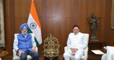 चारधाम यात्रा के लिए एलपीजी आपूर्ति बनाए रखने को लेकर सीएम धामी ने केंद्रीय मंत्री से की मुलाकात