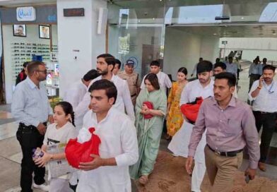 अस्थि विसर्जन के दौरान बेटी का भावुक संदेश, ‘आई लव यू पापा’ लिखकर दी अंतिम विदाई अस्थि विसर्जन के दौरान बेटी का भावुक संदेश, ‘आई लव यू पापा’ लिखकर दी अंतिम विदाई