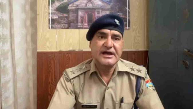 केदारनाथ मंदिर में श्रद्धालुओं पर कार्रवाई का वीडियो वायरल, जांच के आदेश