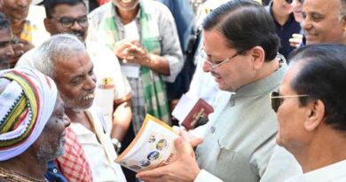 सीएम धामी ने ट्रांजिट कैंप का किया औचक निरीक्षण, चारधाम यात्रा पंजीकरण व्यवस्थाओं का लिया जायजा