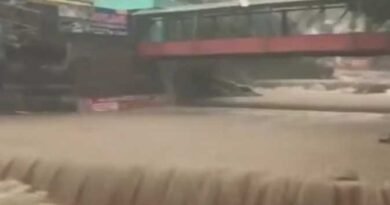 सहस्त्रधारा में सेल्फी लेते समय नदी में बही महिला, मौत सहस्त्रधारा में सेल्फी लेते समय नदी में बही महिला, मौत