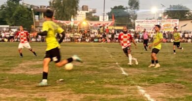 टनकपुर ने दिनेशपुर को 2-1 से हराया, सेमीफाइनल में बनाई जगह टनकपुर ने दिनेशपुर को 2-1 से हराया, सेमीफाइनल में बनाई जगह