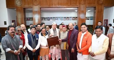 उत्तराखंड: धामी सरकार ने पेश किया 7,844 करोड़ रुपये का अनुपूरक बजट उत्तराखंड: धामी सरकार ने पेश किया 7,844 करोड़ रुपये का अनुपूरक बजट